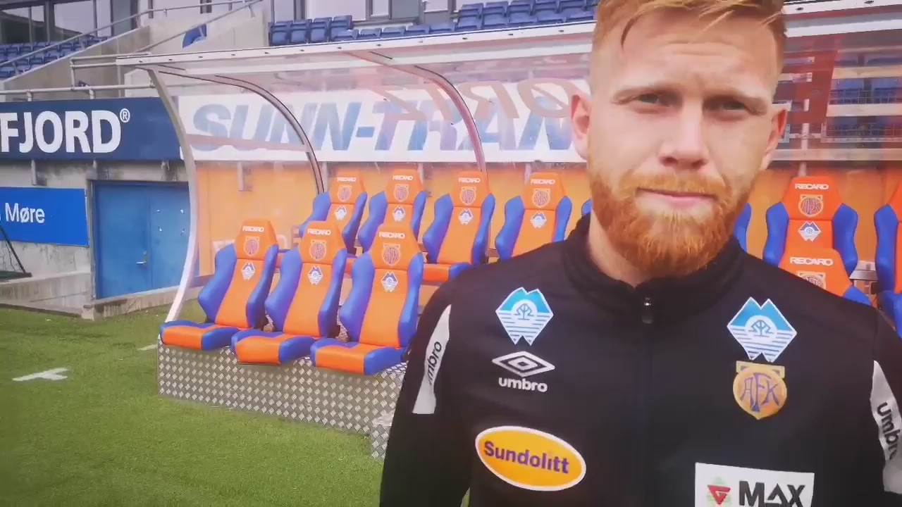 AE8BE0BF-EC06-4250-B1BC-7FCF32399BA2.MOV